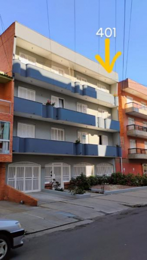 Apartamento 1 dormitório, confortável, no centro de Capão da Canoa a 1 quadra do mar
